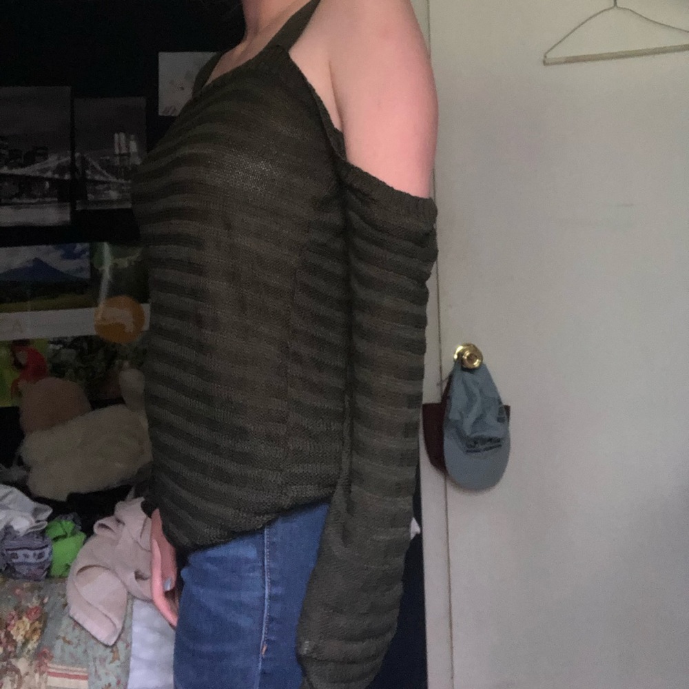 Papaya cut out sleeves green shirt